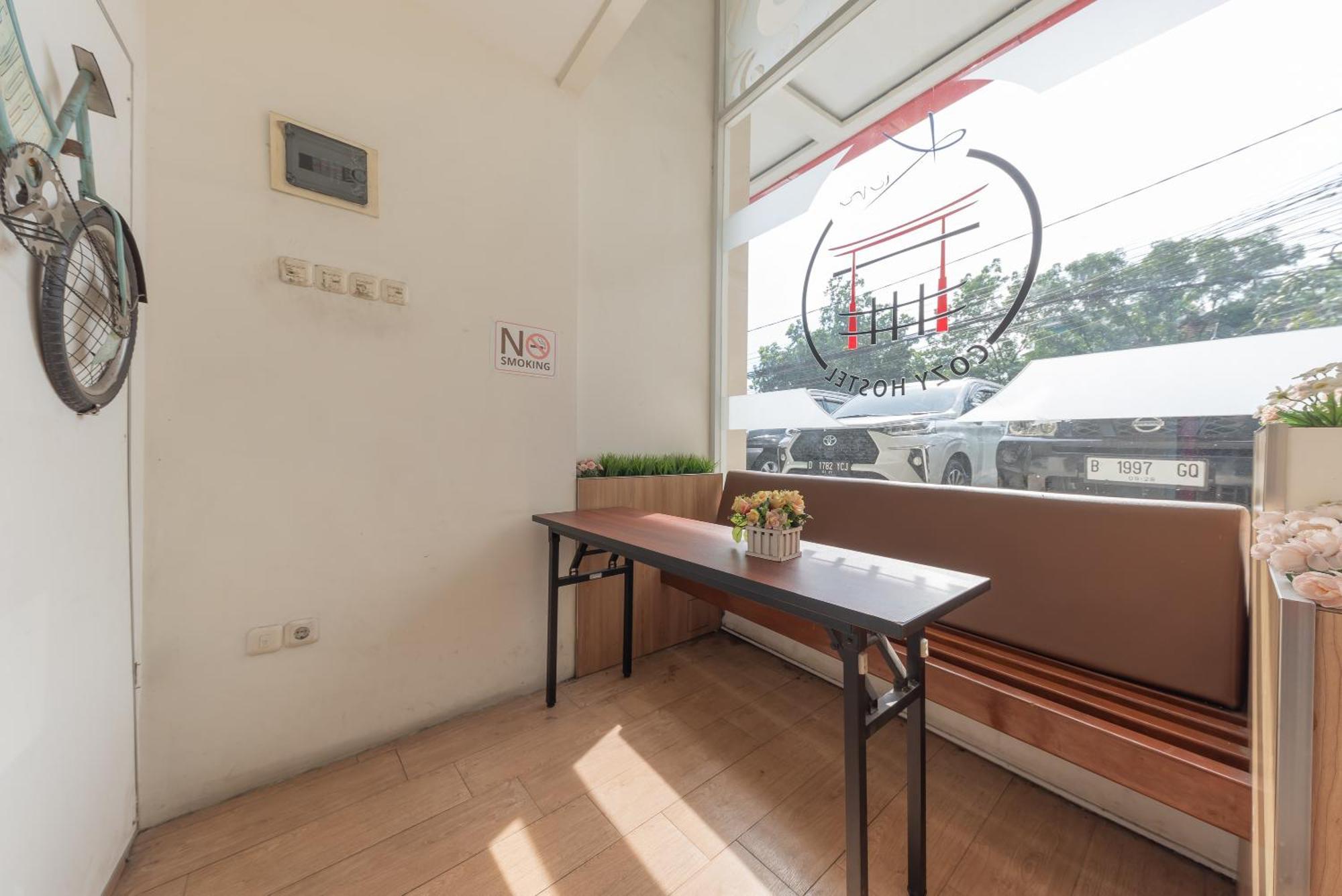 Reddoorz Hostel At Kiara Cozy Kircon Bandung Extérieur photo
